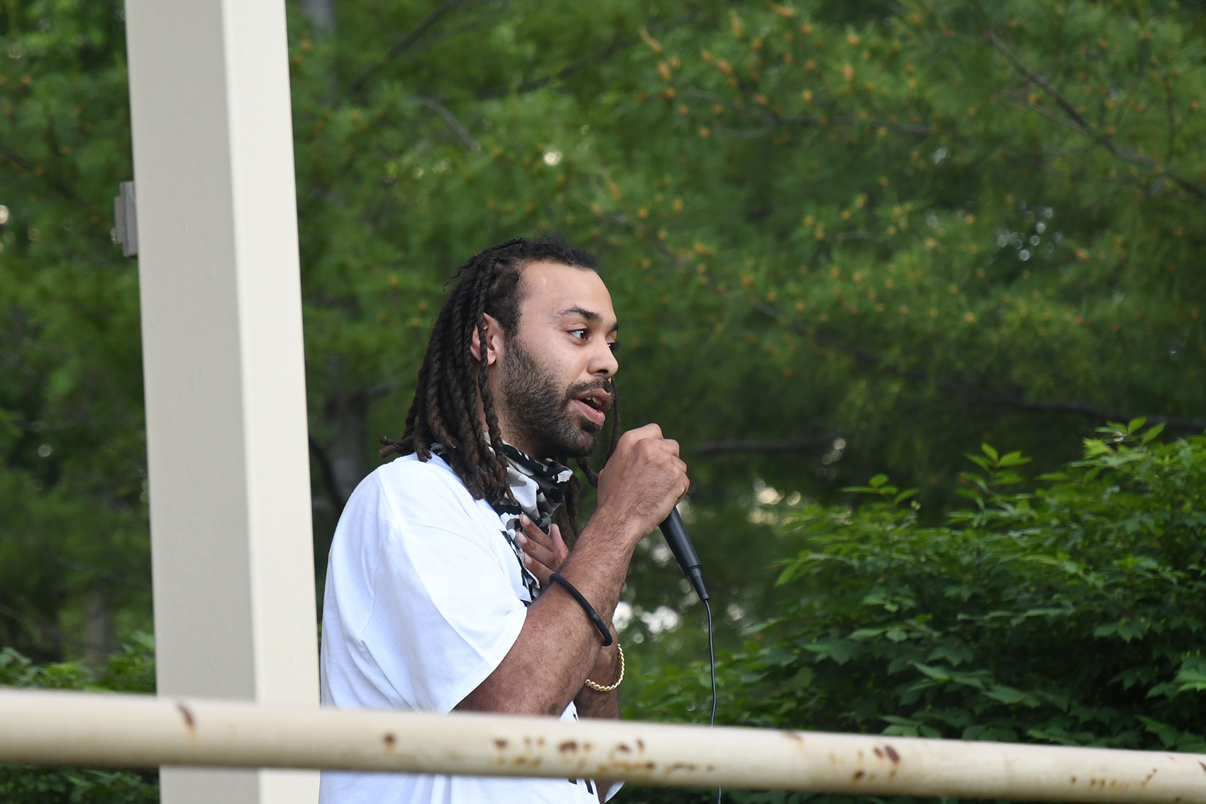Ty Jackson speaks to Spencer crowd